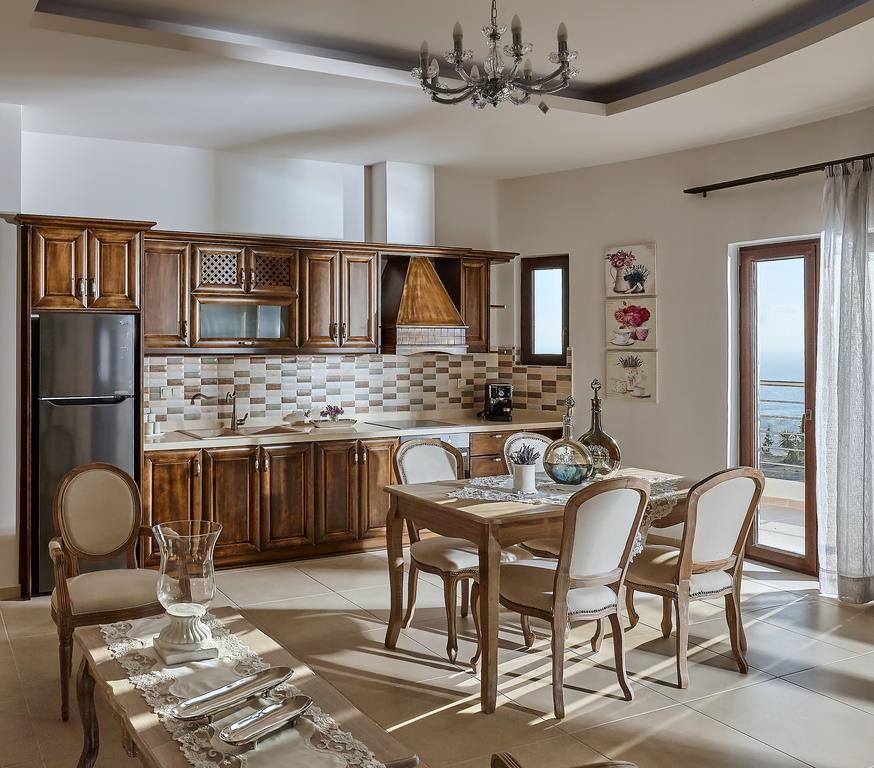 Orelia Cretan Deluxe Apartments Kamilari Dış mekan fotoğraf